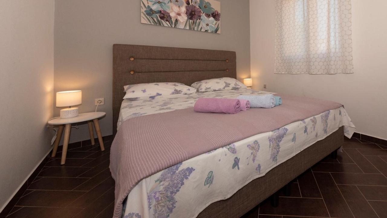 Apartments Max Razanac Luaran gambar