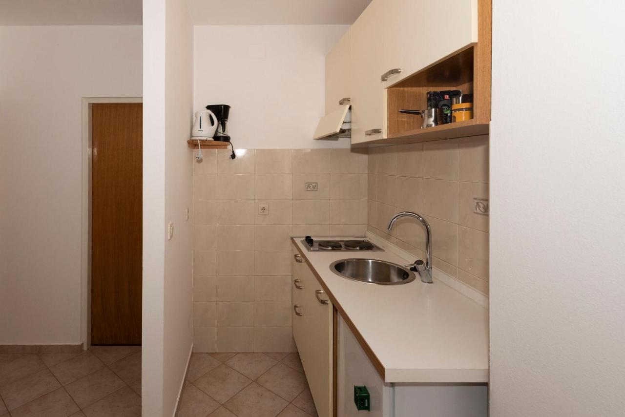 Apartments Max Razanac Luaran gambar