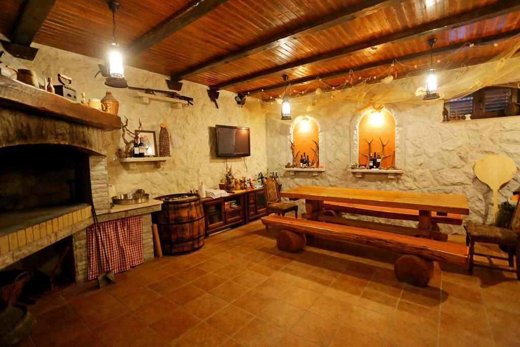Apartments Max Razanac Luaran gambar